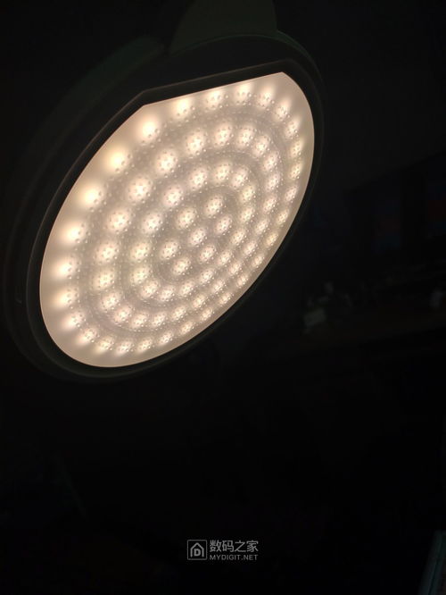 歐普照明 opple mt hy03t 210型16瓦5200毫安充插兩用臺燈真不錯